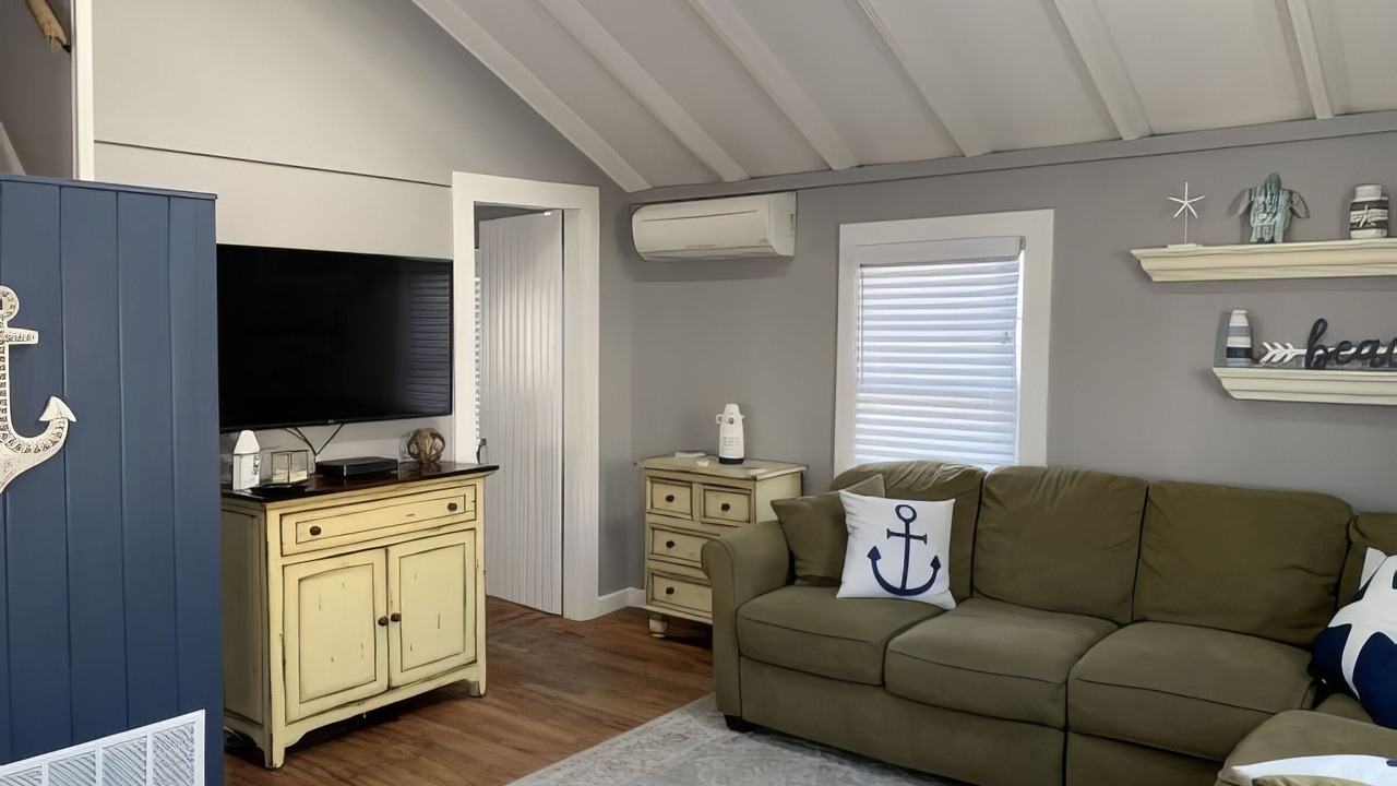 Photo of Livingroom in Ocean Beach III