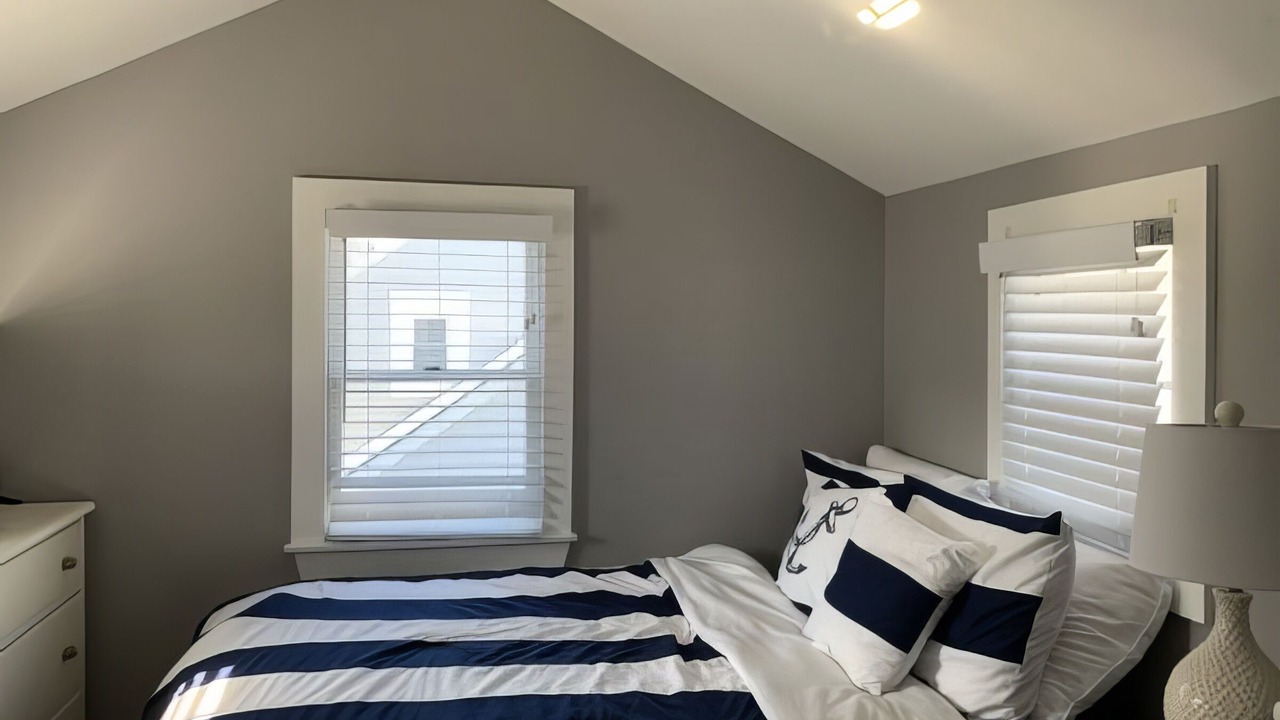 Photo of Bedroom in Ocean Beach III