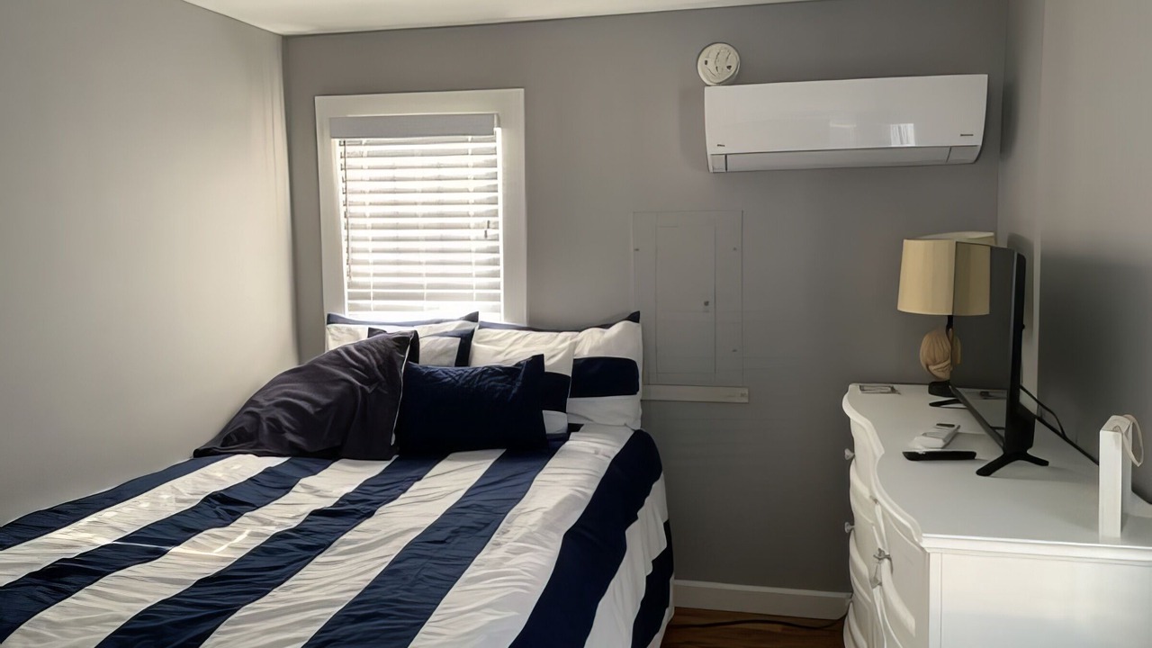 Photo of Bedroom in Ocean Beach III