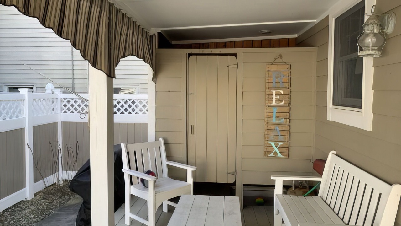 Photo of Patio Balcony in Ocean Beach III