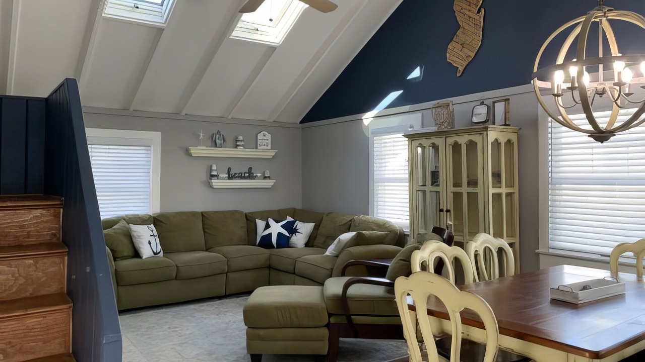 Photo of Livingroom in Ocean Beach III