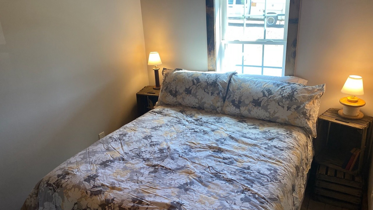 Photo of Bedroom in Cedarhurst