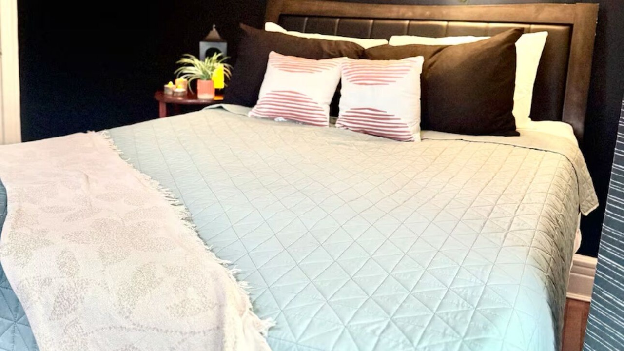 Photo of Bedroom in Melrose
