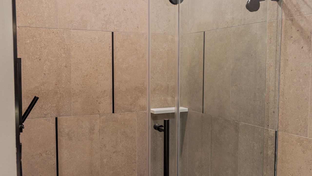 Photo of Bathroom in Logan Square