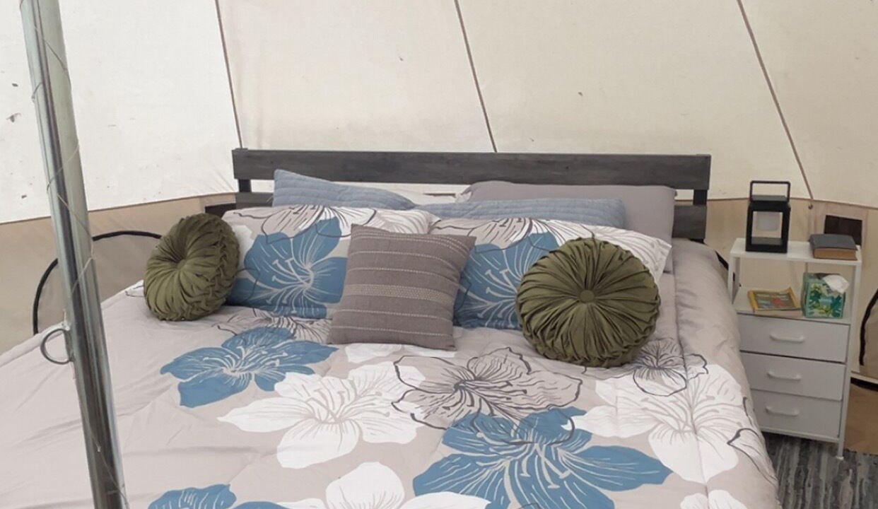 Photo of Bedroom in Leeper
