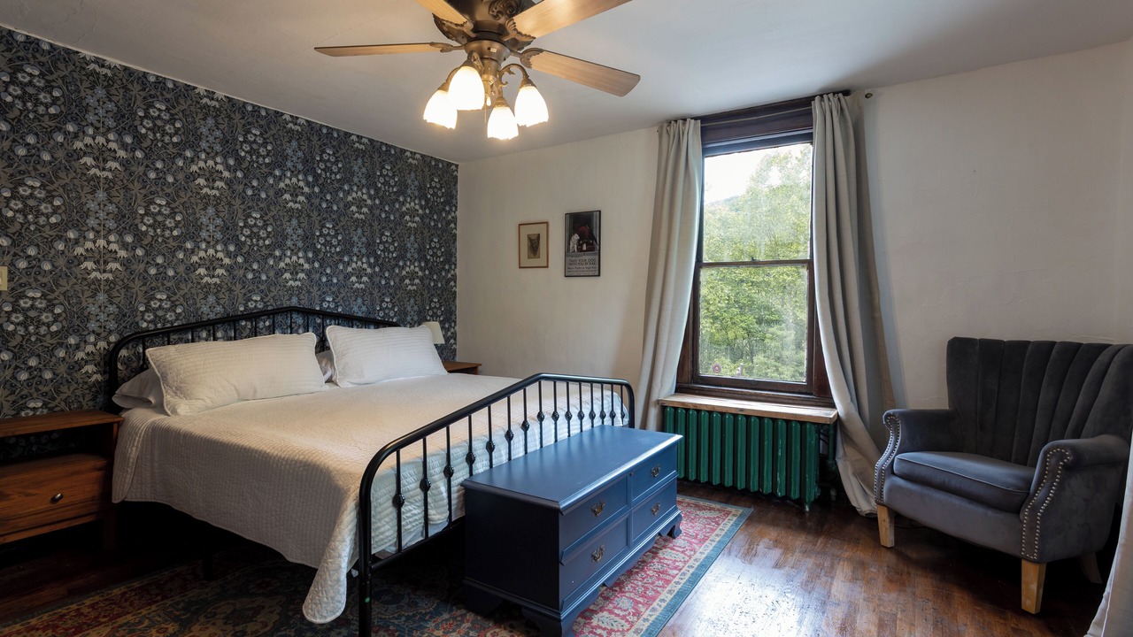 Photo of Bedroom in Bellepoint