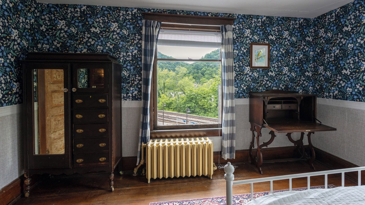 Photo of Bedroom in Bellepoint