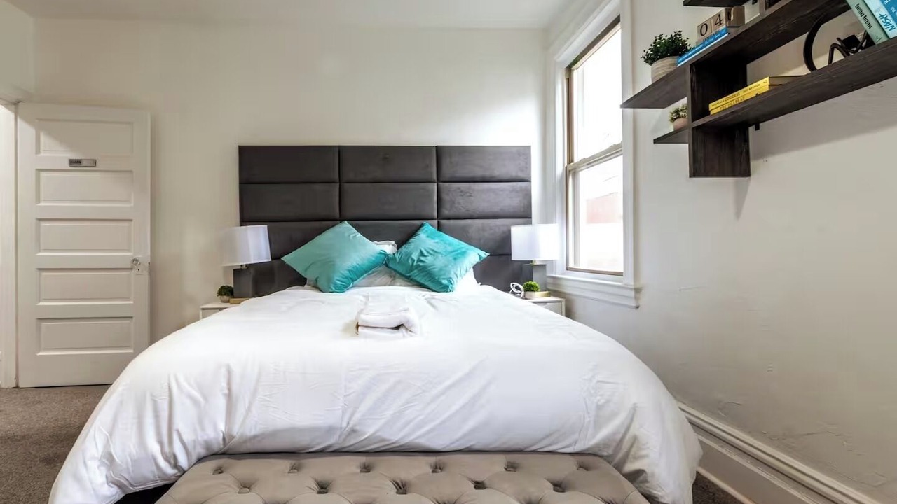Photo of Bedroom in Shadyside