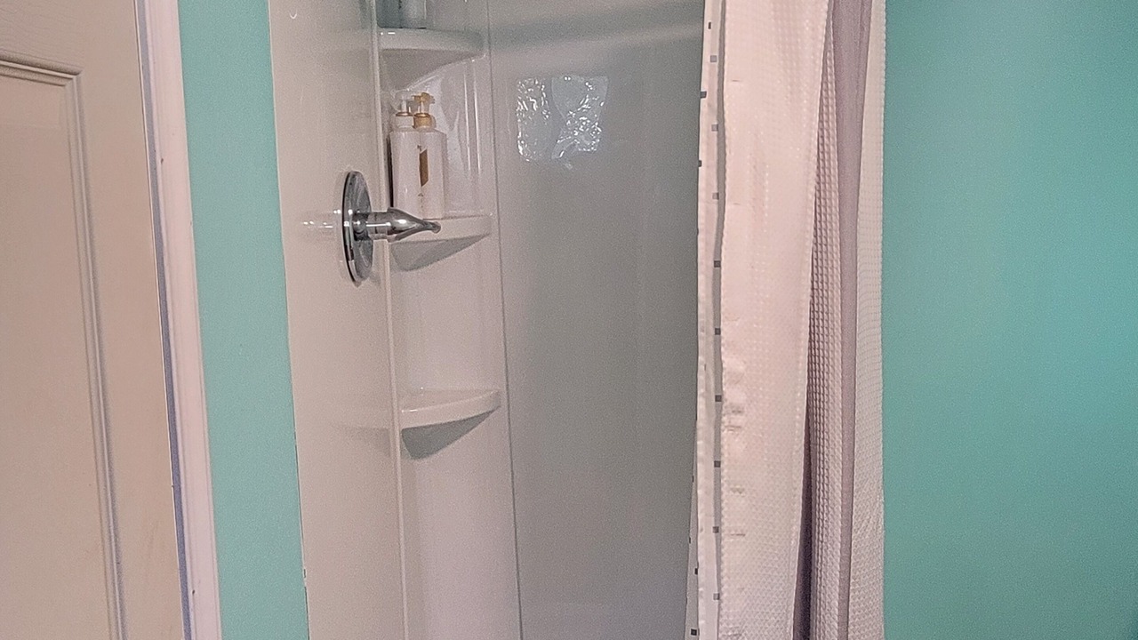 Photo of Bathroom in Lansdowne