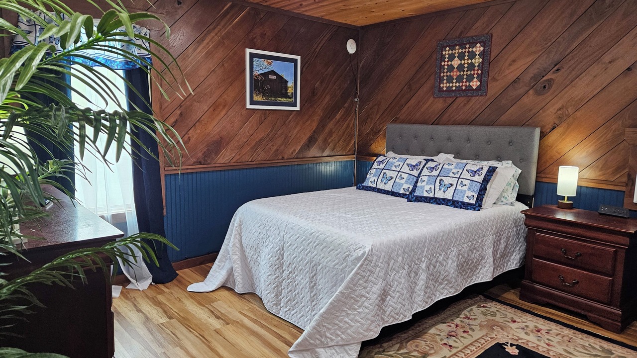 Photo of Bedroom in Mount Nebo