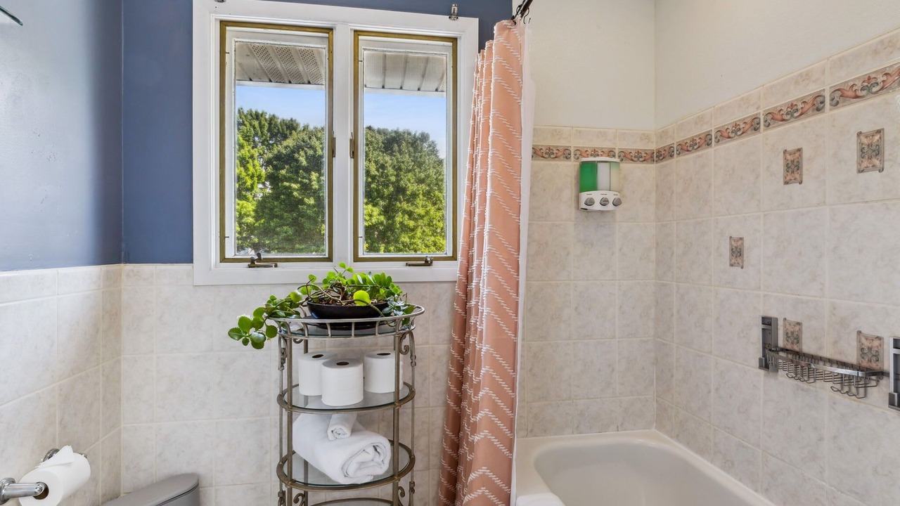 Photo of Bathroom in Lyndhurst