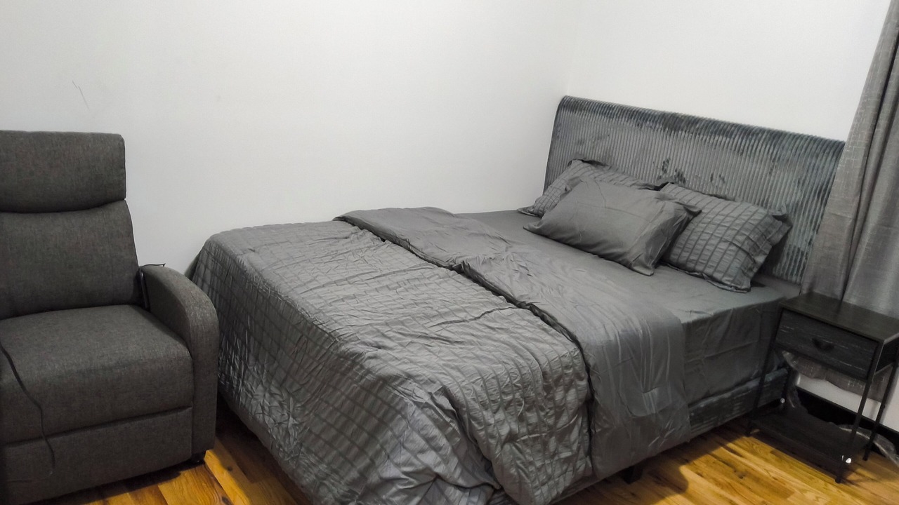 Photo of Bedroom in Weequahic