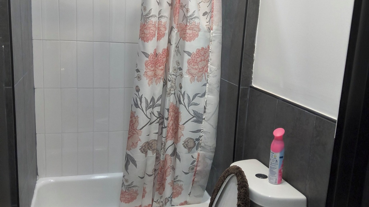 Photo of Bathroom in Weequahic