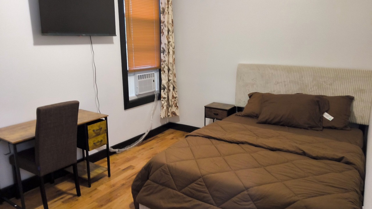 Photo of Bedroom in Weequahic