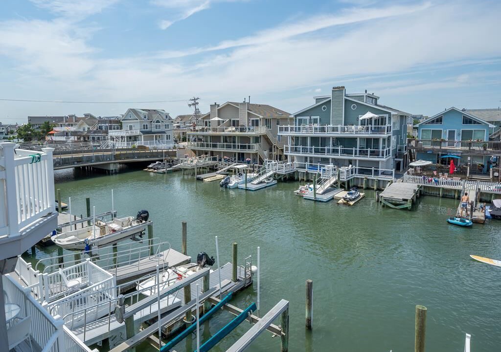Photo of Others in Avalon