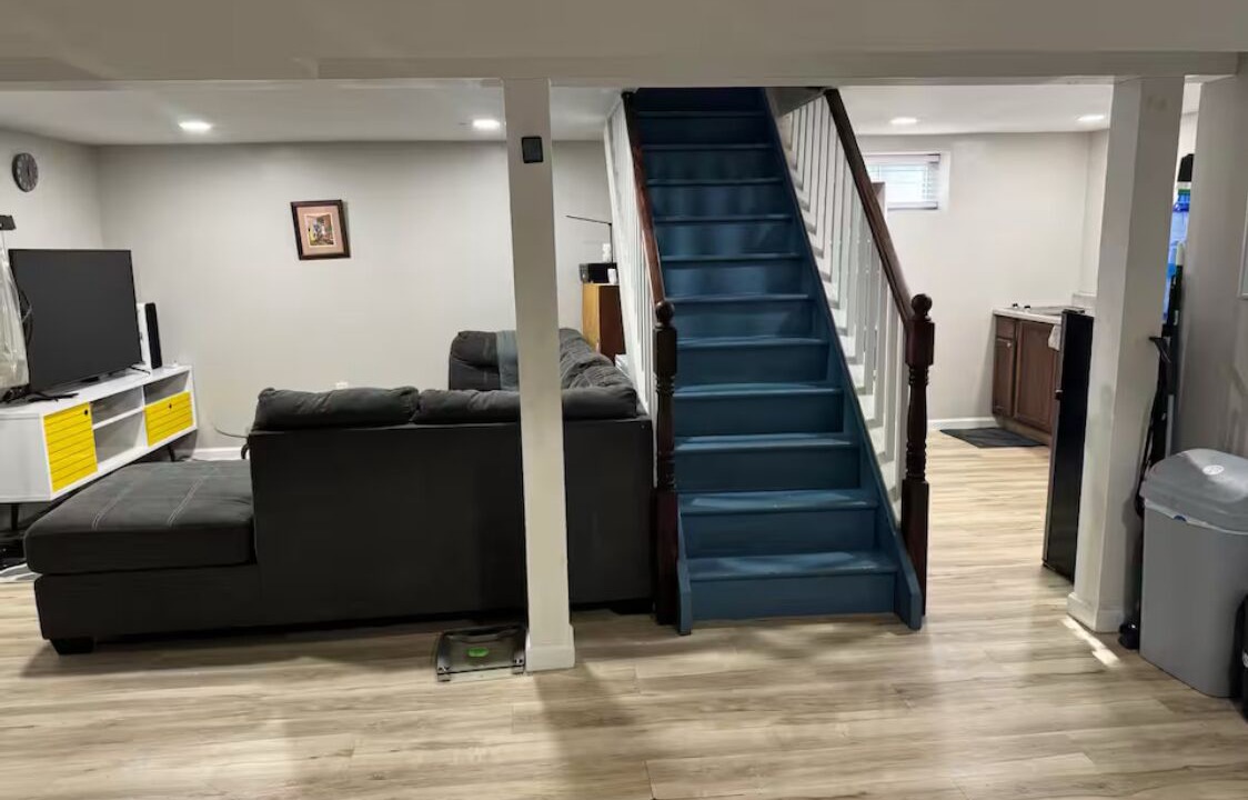 Photo of Livingroom in Iselin