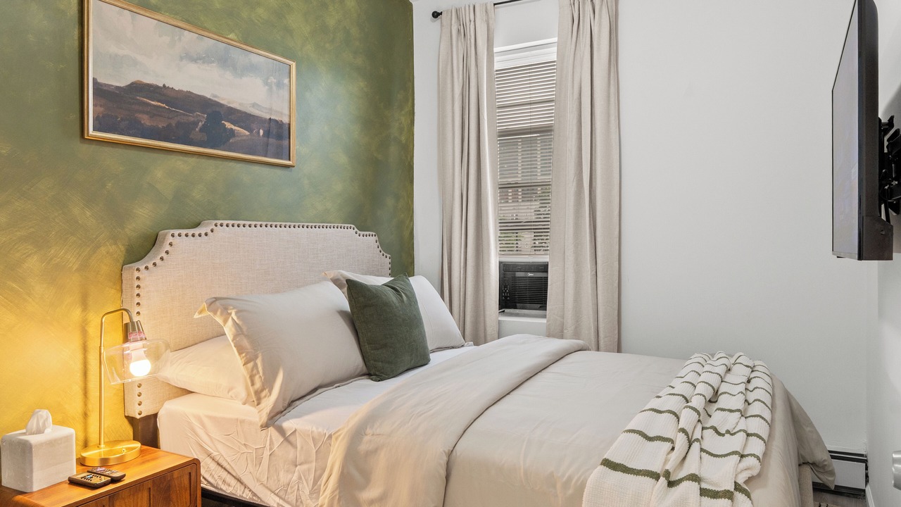 Photo of Bedroom in Union City