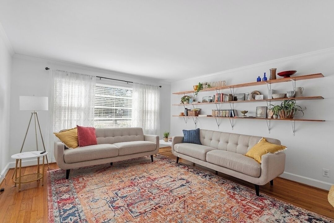 Photo of Livingroom in East Raleigh