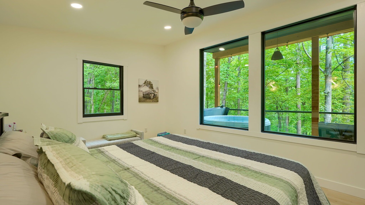 Photo of Bedroom in Sugar Grove