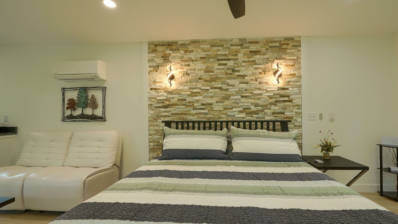 Photo of Bedroom in Sugar Grove