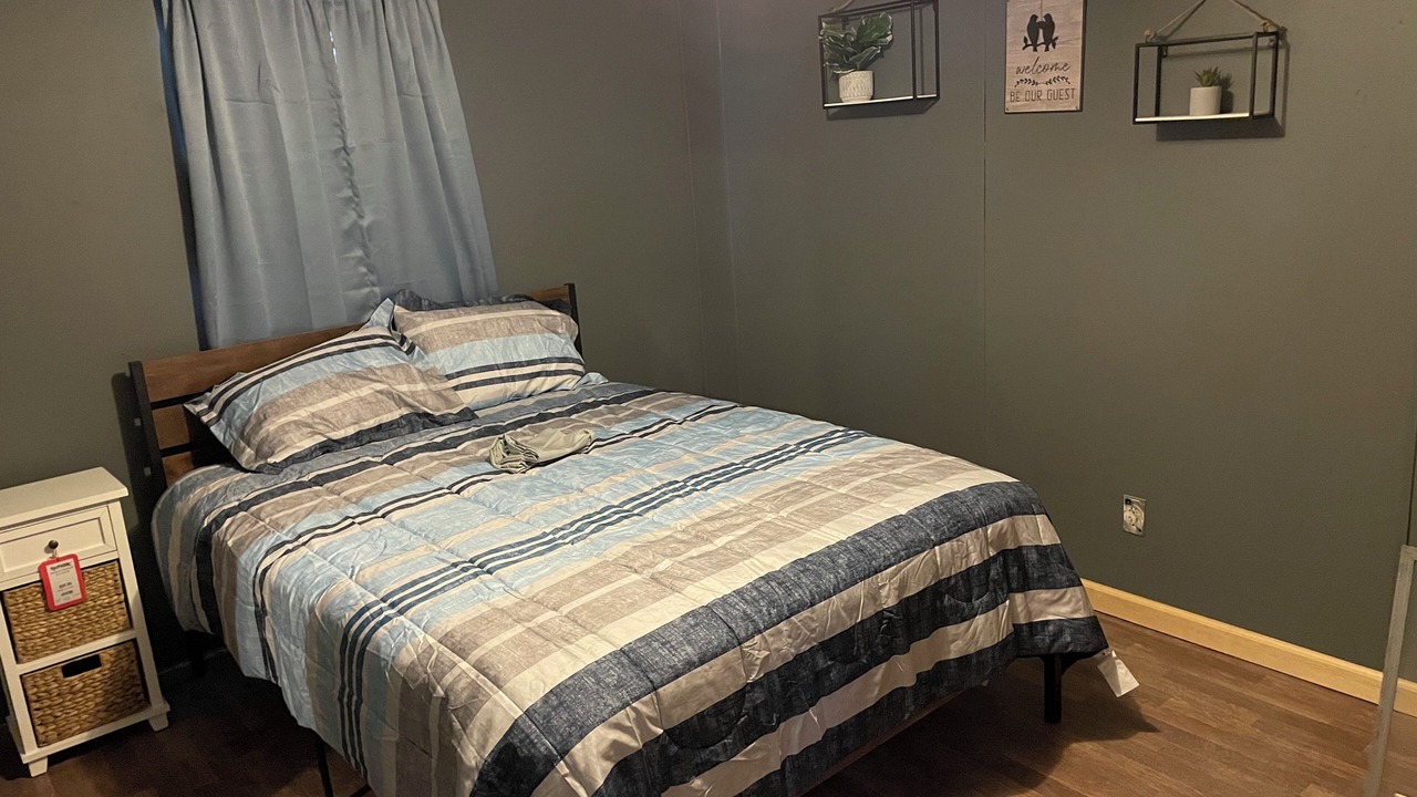 Photo of Bedroom in Rush