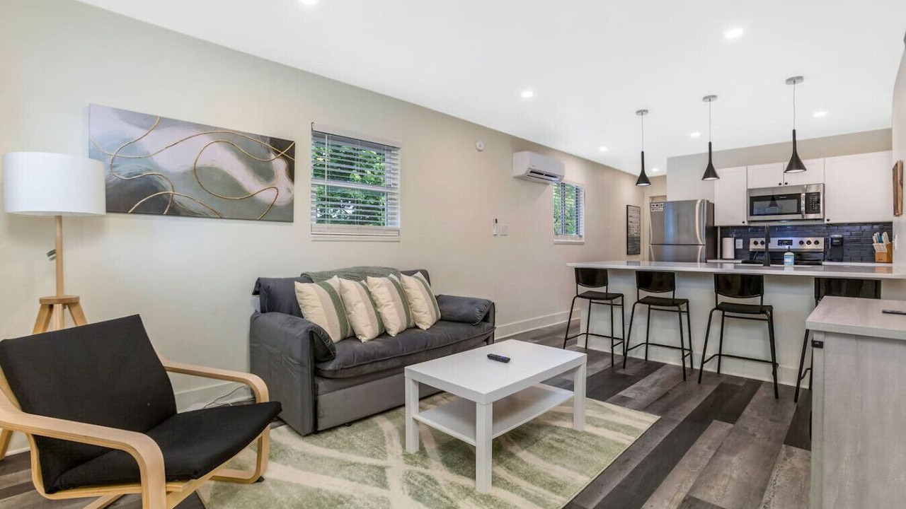 Photo of Livingroom in Olde Towne East