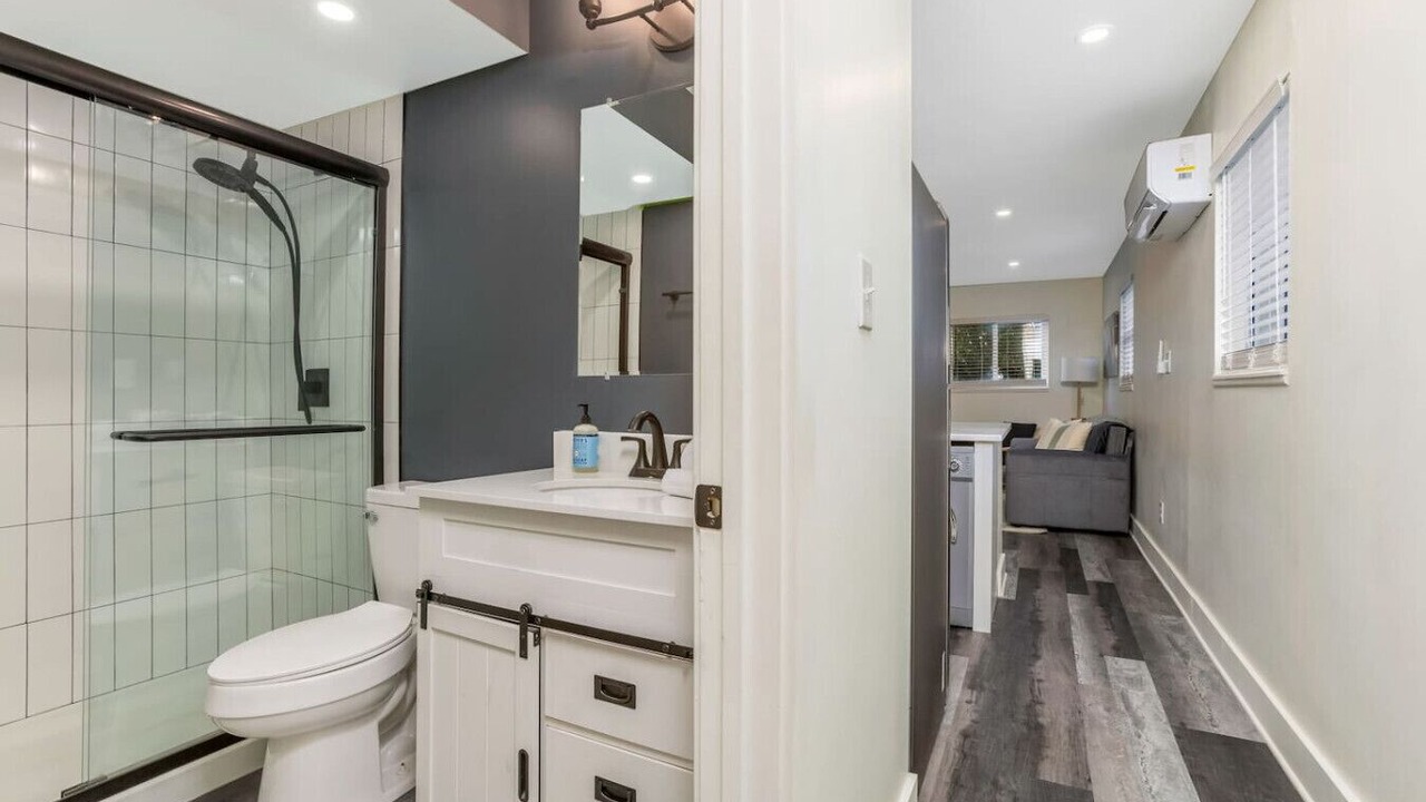Photo of Bathroom in Olde Towne East