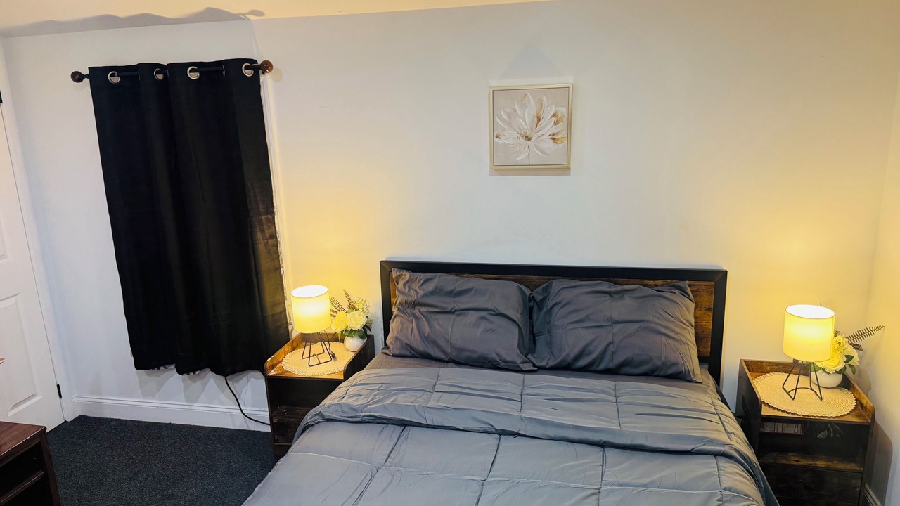 Photo of Bedroom in South Jamaica