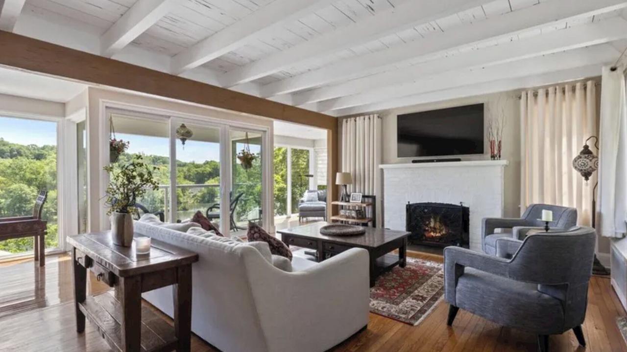 Photo of Livingroom in Pompton Lakes