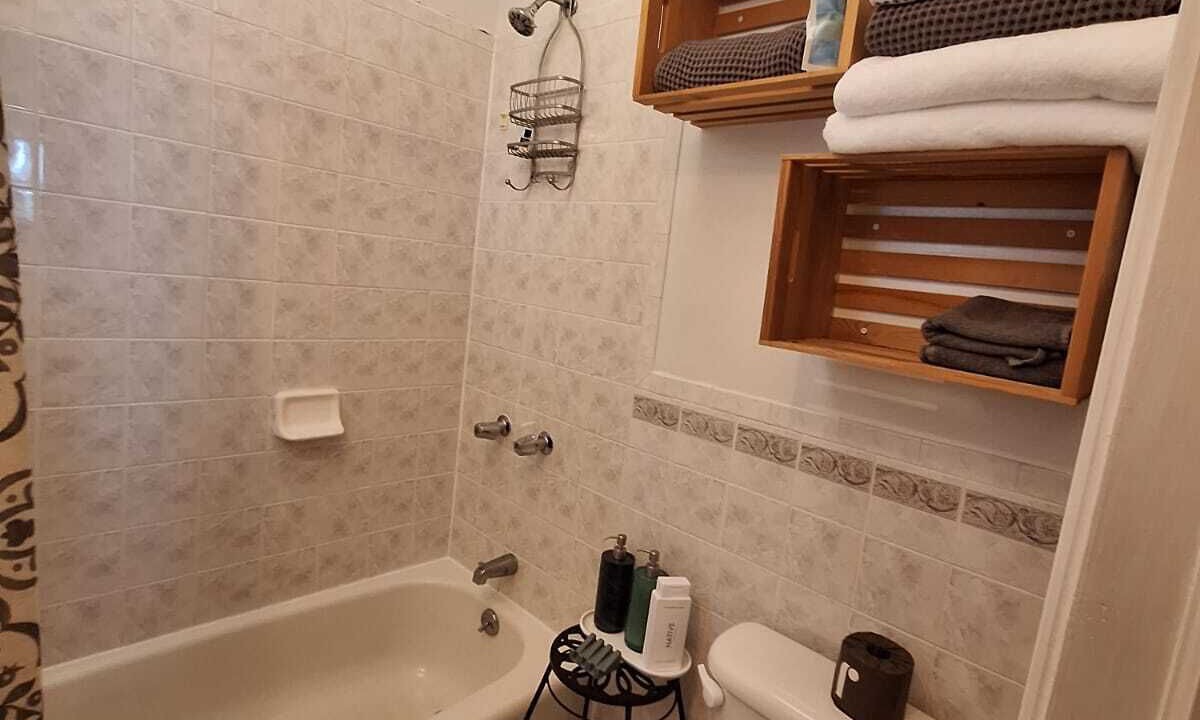Photo of Bathroom in Communipaw