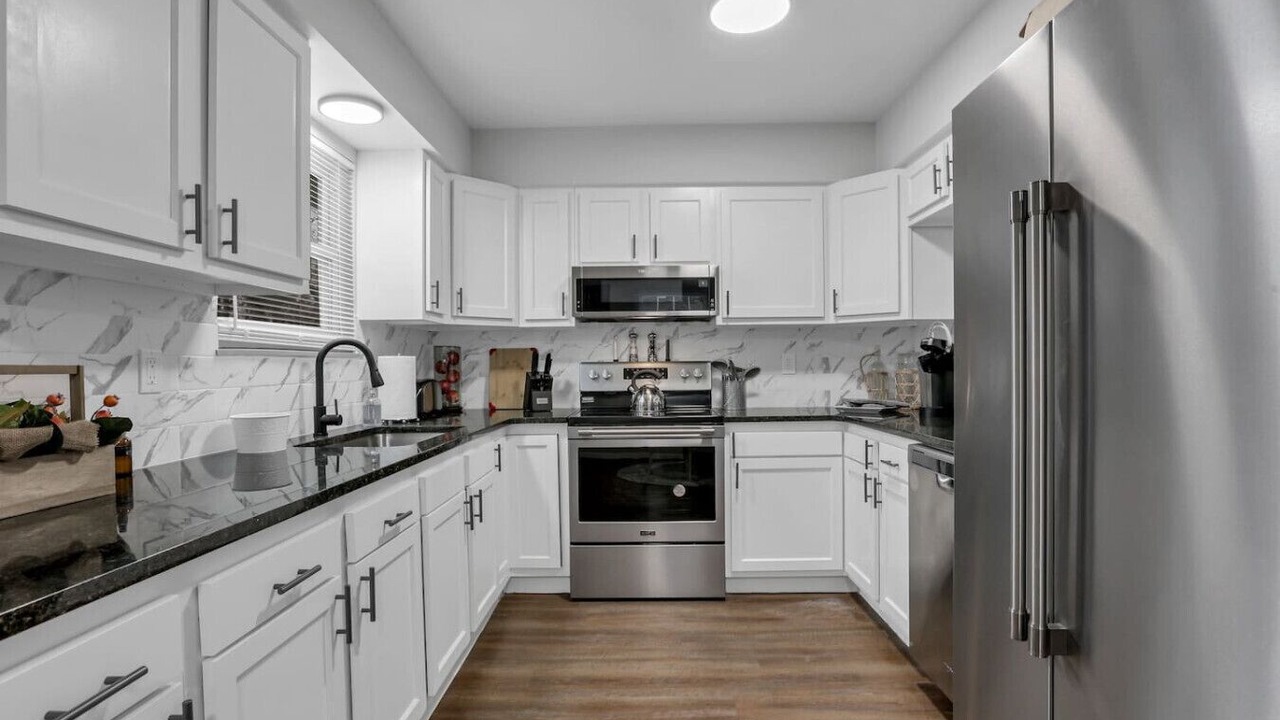 Photo of Kitchen in Summit Station