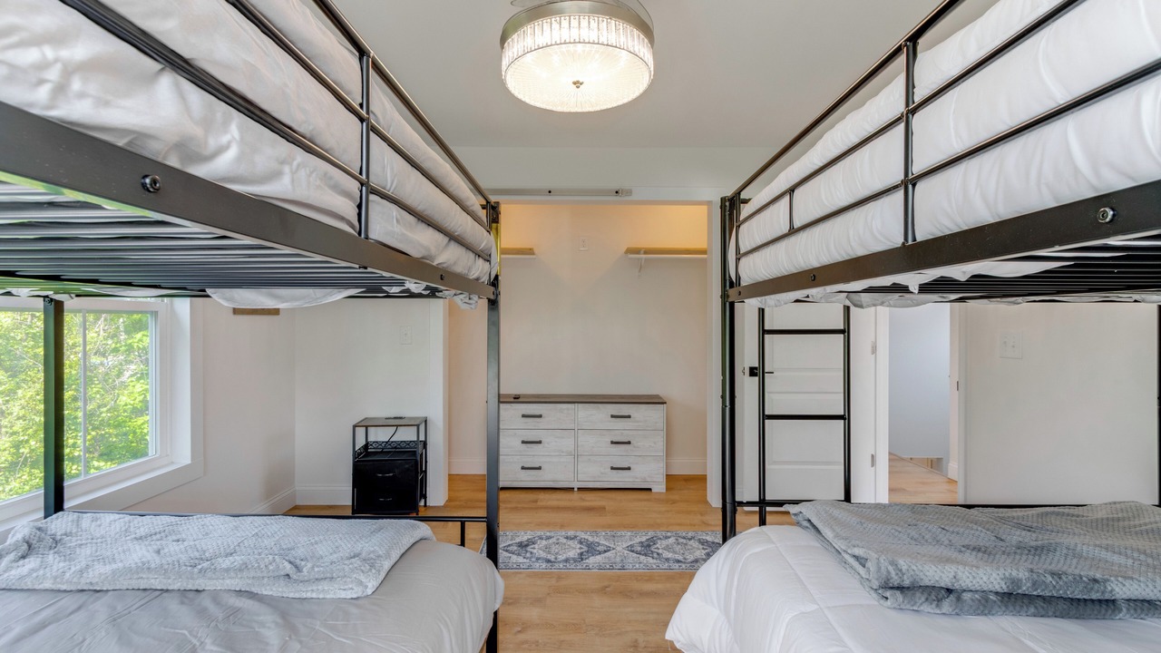 Photo of Bedroom in Buckeye Lake