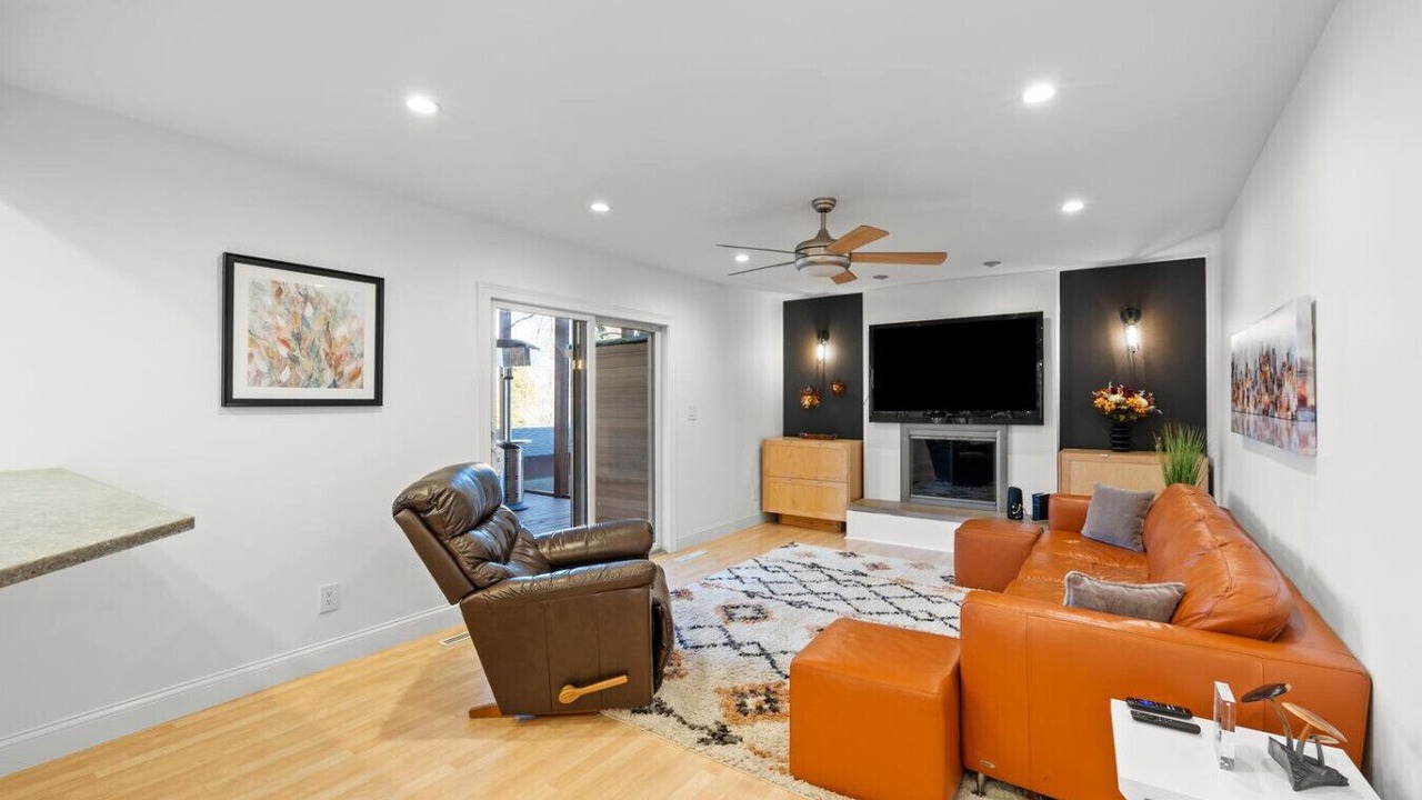 Photo of Livingroom in Northwest Columbus
