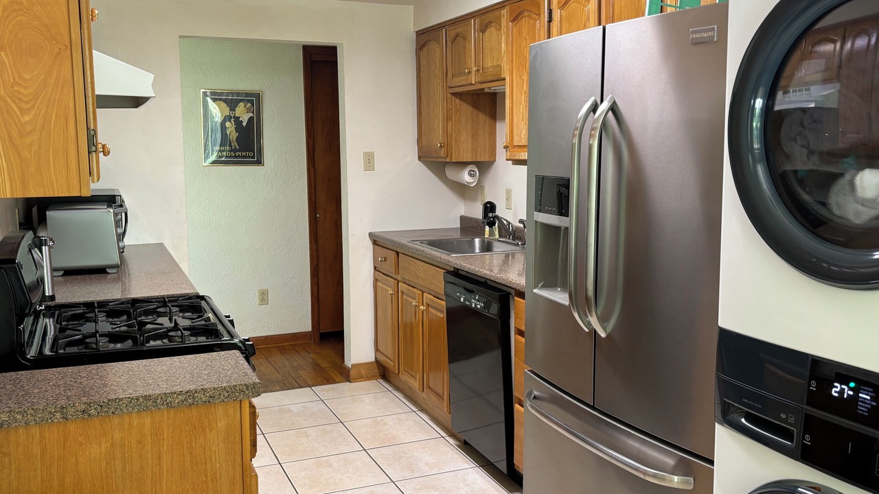Photo of Kitchen in White Oak