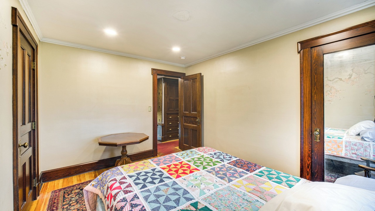 Photo of Bedroom in Erie