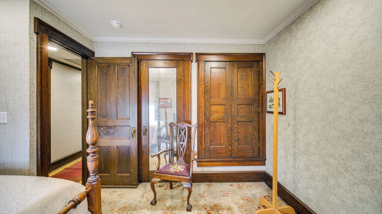 Photo of Bedroom in Erie