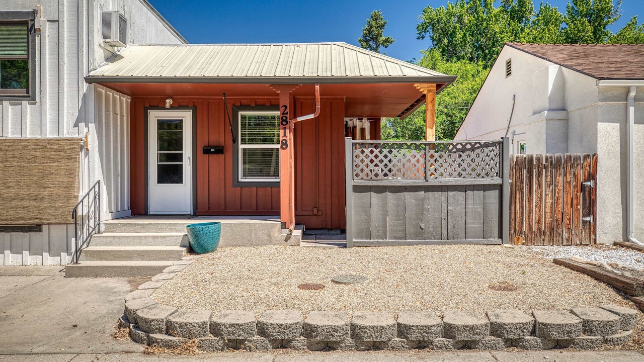 Photo of Outdoor in Depot Bench