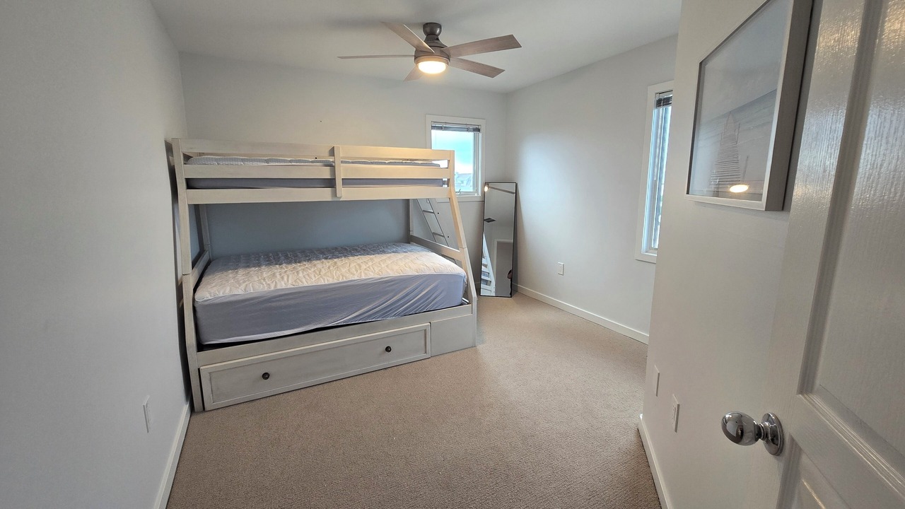 Photo of Bedroom in Mantoloking