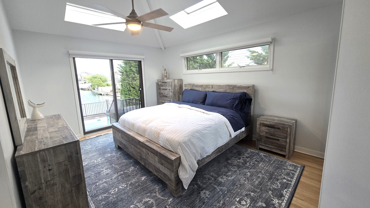 Photo of Bedroom in Mantoloking