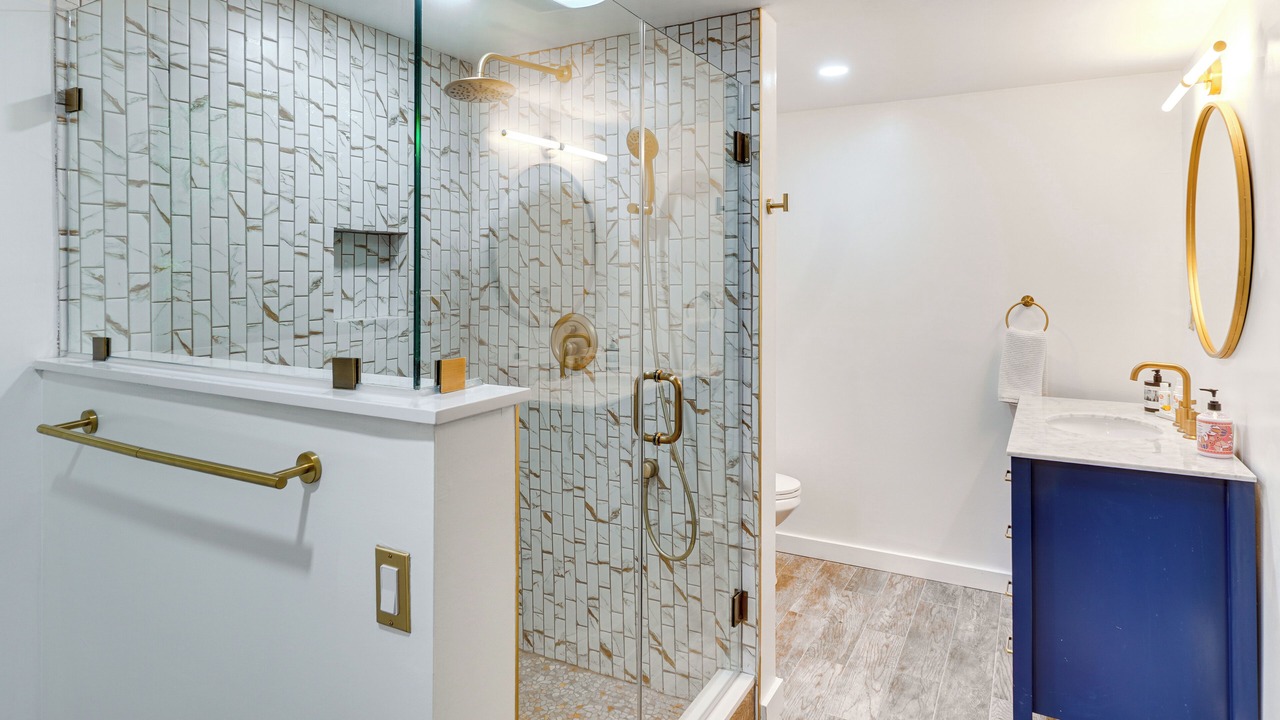 Photo of Bathroom in Falling Waters