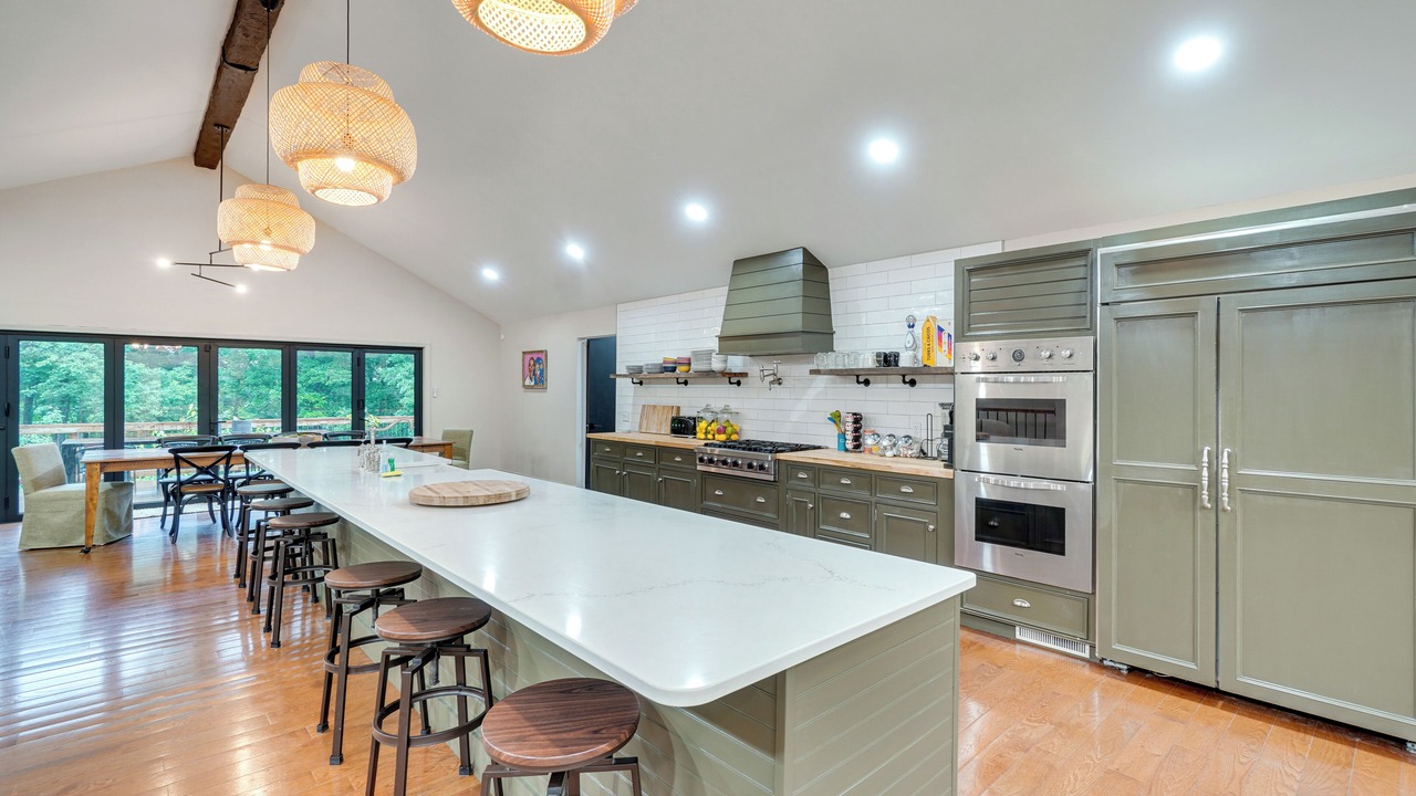 Photo of Kitchen in Falling Waters