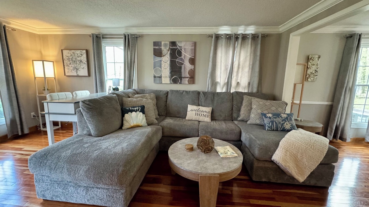 Photo of Livingroom in Bryan