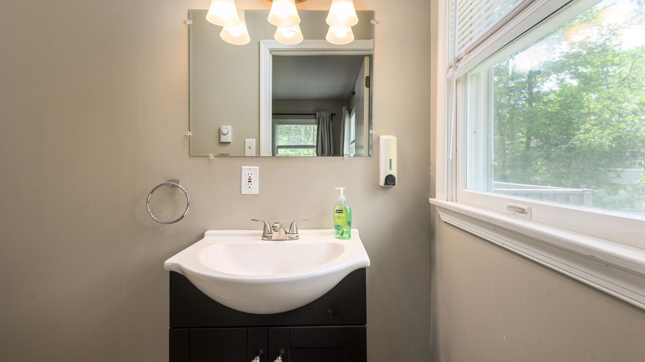 Photo of Bathroom in Long Pond