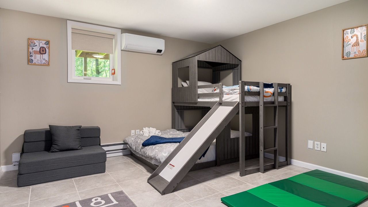 Photo of Bedroom in Long Pond