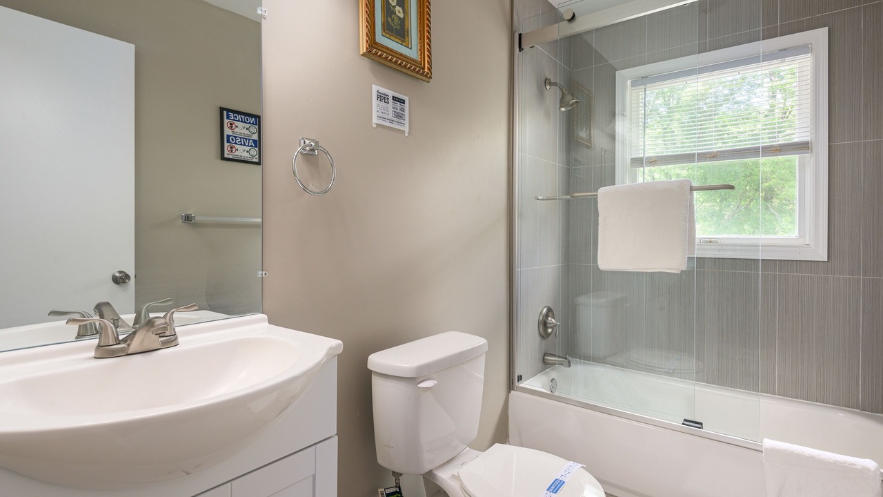 Photo of Bathroom in Long Pond