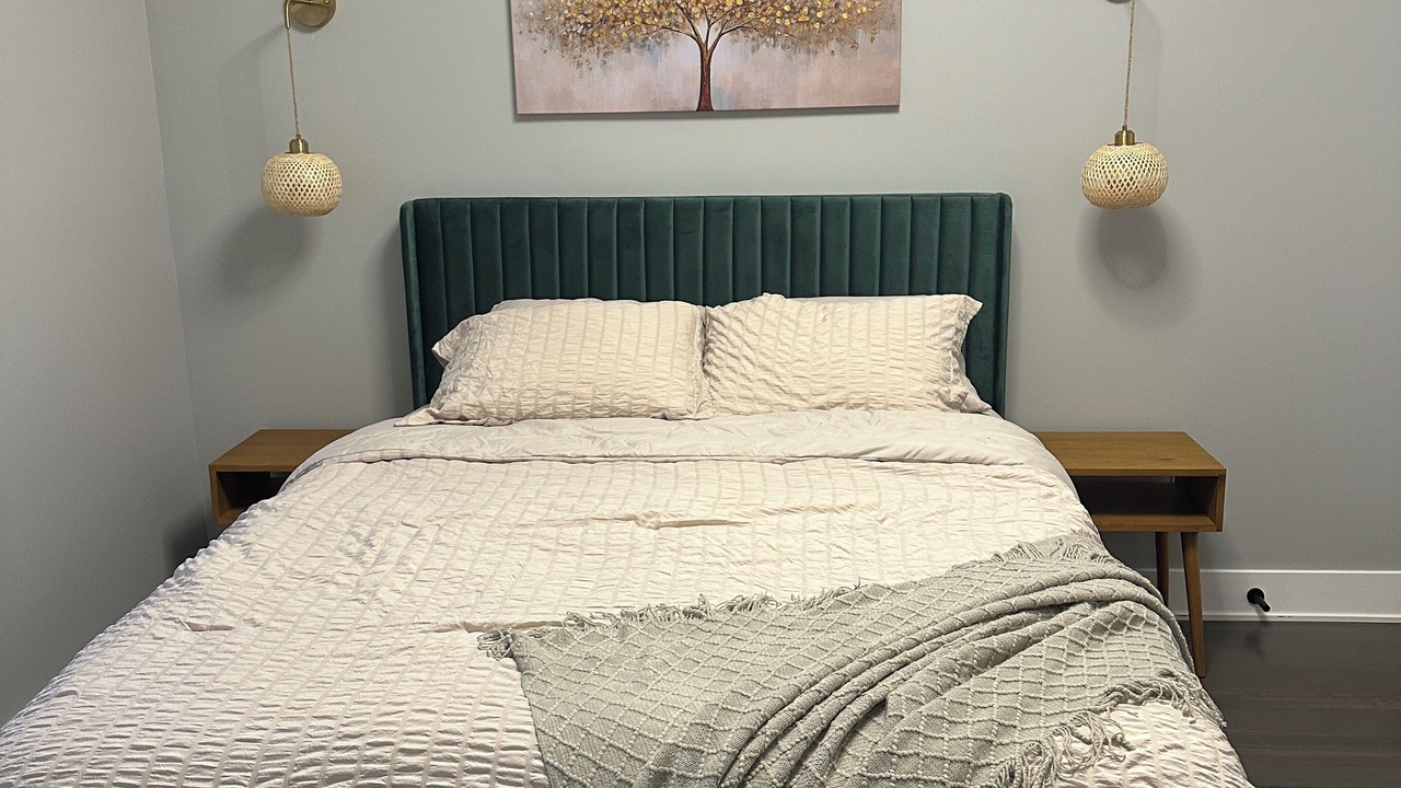 Photo of Bedroom in Detroit - Shoreway