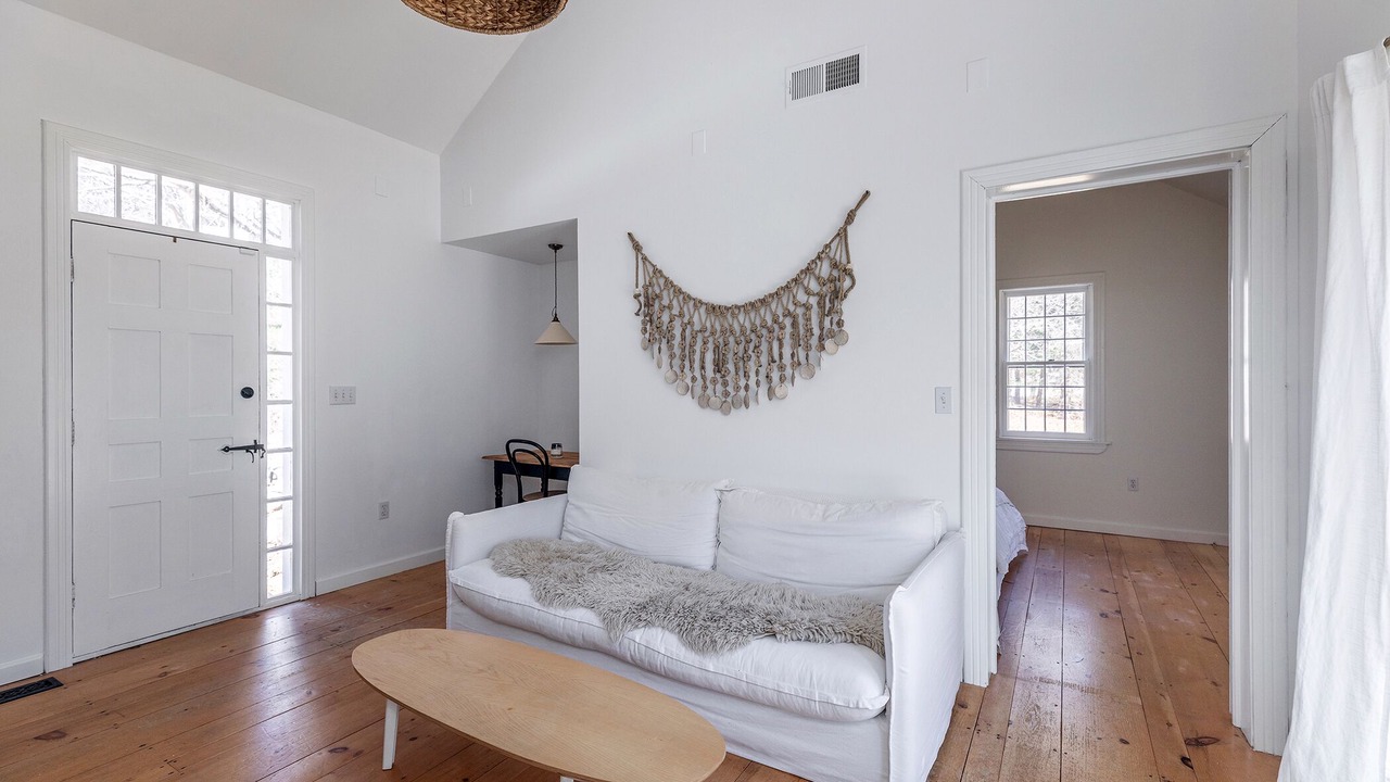 Photo of Livingroom in Goshen