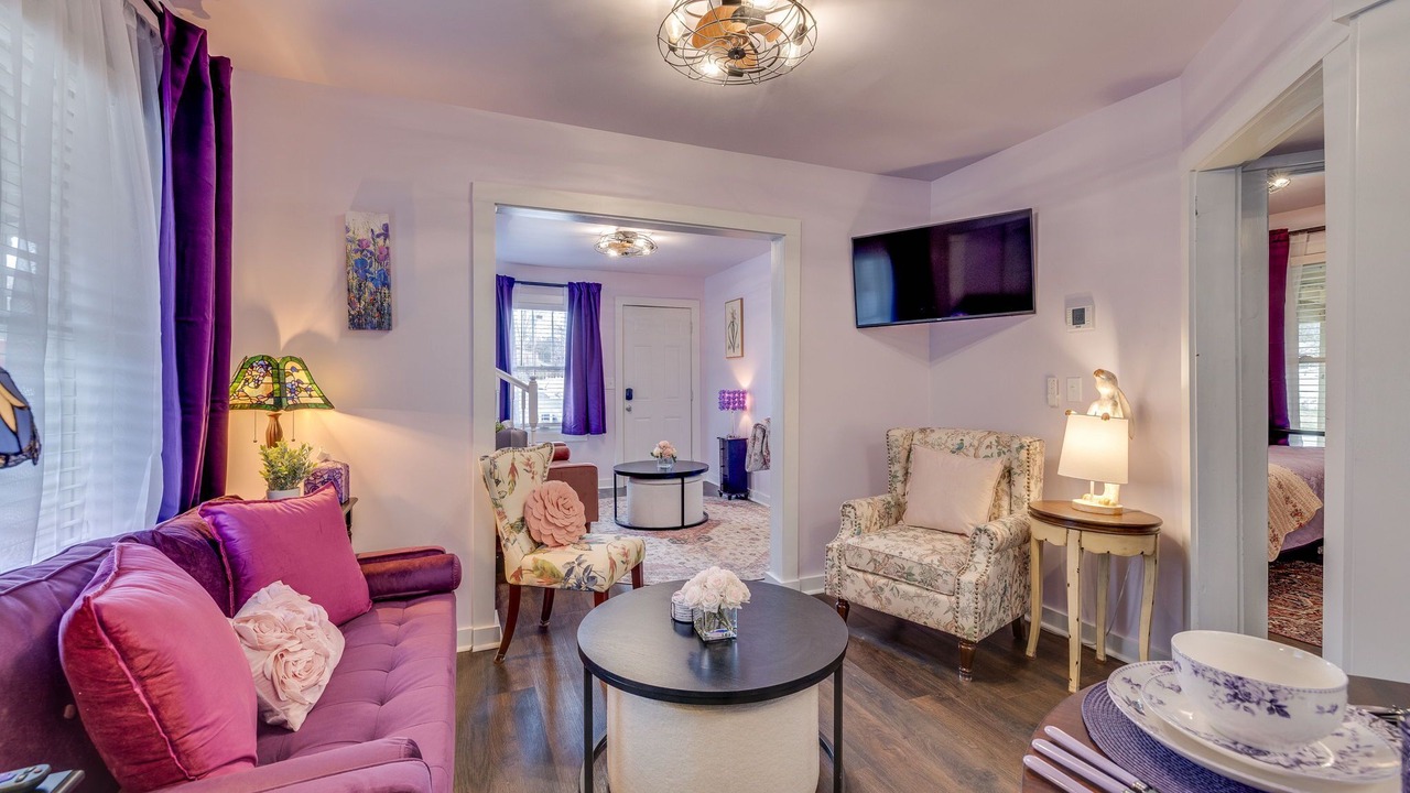 Photo of Livingroom in Greeneville