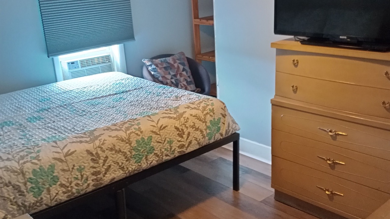 Photo of Bedroom in Penn Hills