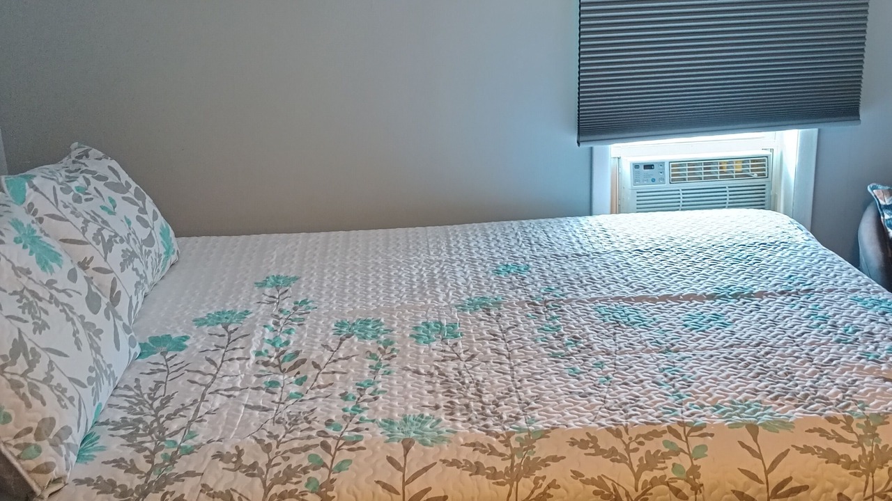 Photo of Bedroom in Penn Hills